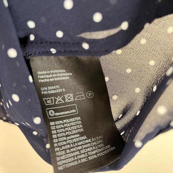 H&M Navy & White Polka Dot Sleeveless Blouse | Size 6 - Picture 6 of 7